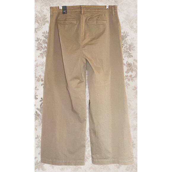 Torrid Wide Leg High Rise Chino Pants 14R Khaki Sage Outfit NWT Work Casual - Picture 4 of 9